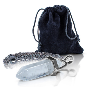 Hegyikristály medál tasakban + lánc