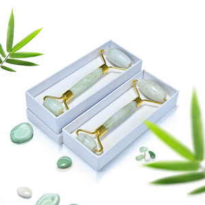 Arcmasszírozó - jáde