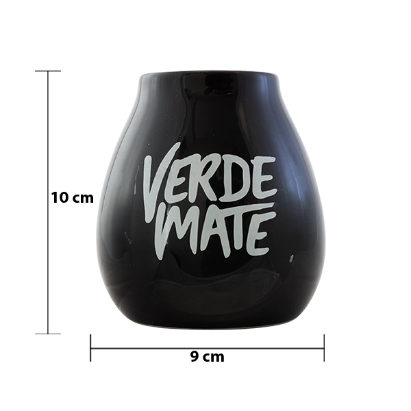 A Verde Mate kerámia matékehely méretei: magasság 10 cm, átmérő 9 cm
