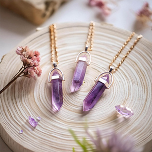 Ametiszt medál tasakban + lánc